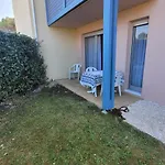 Confortable A Avec Terrasse 우르탱