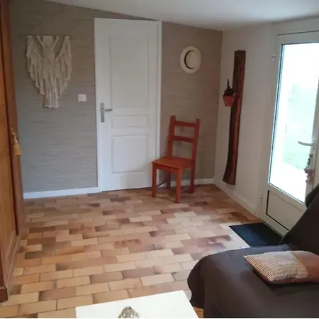 Appartement Confortable à Avec Terrasse Hourtin