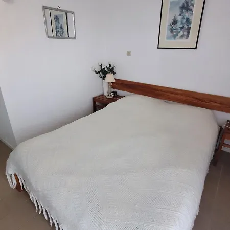 Confortable A Avec Terrasse 아파트