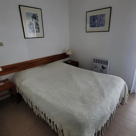 Confortable A Avec Terrasse * 우르탱